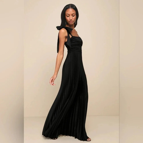 Lulu's Gorgeous Purpose Black Satin Pleated Sleeveless Bow Maxi Dress S Wedding - Picture 2 of 12